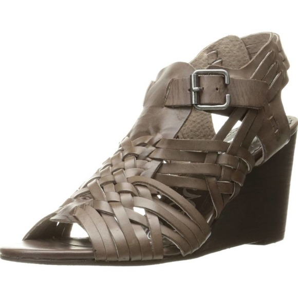 Naughty Monkey Dually Noted Leather Sandals - Picture 5 of 16